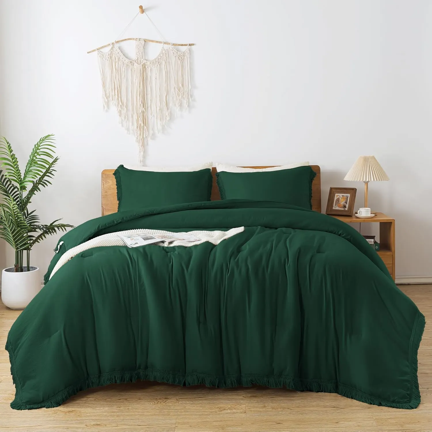 Andency Dark Emerald Green Comforter Set Full, 3 Pieces Boho Lightweight Forest Bedding Comforter Sets, All Season Fluffy Tassel Bed Set (79x90In Comforter & 2 Pillowcases)