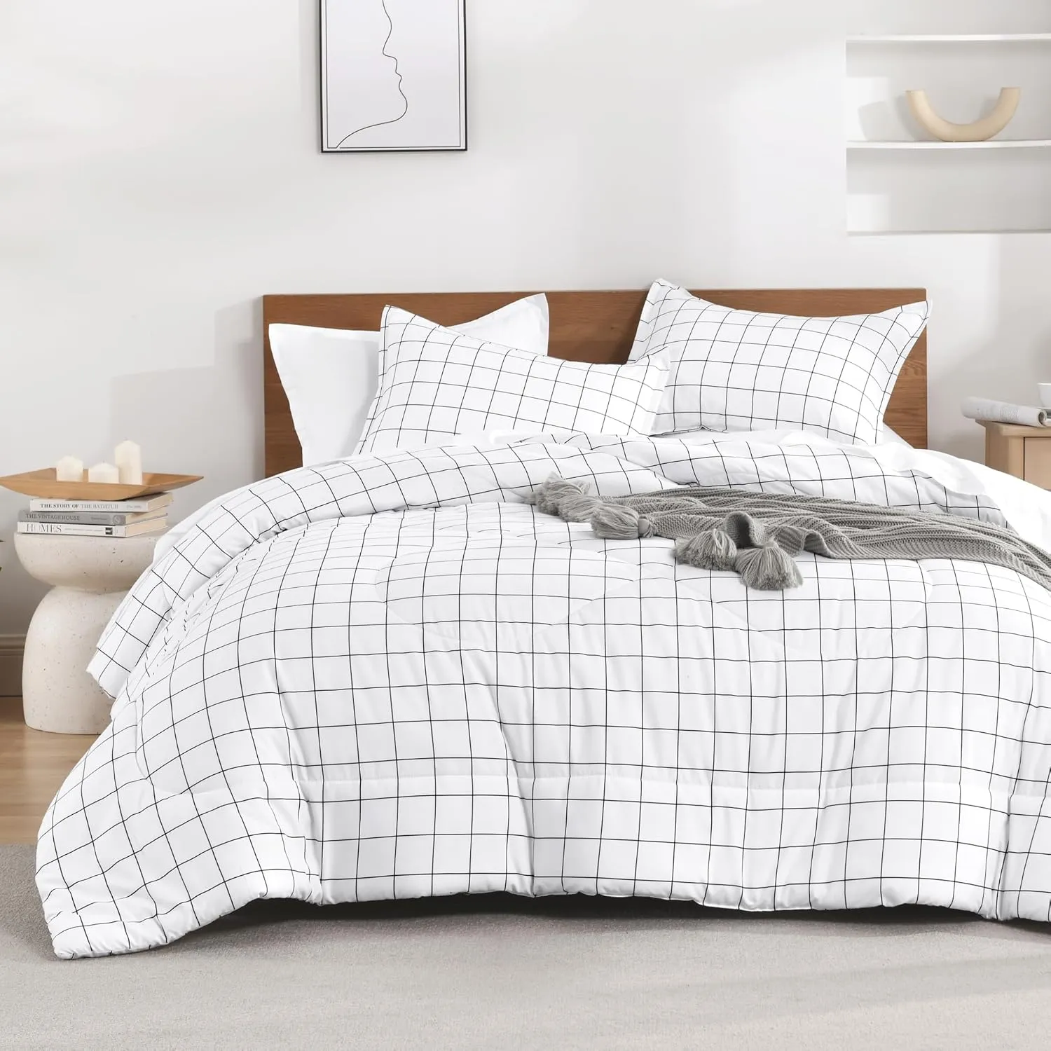 Andency Plaid Comforter Queen(90x90 Inch), White Grid Gingham Bed Set for Teen Boys Kids, Lightweight Reversible Preppy Bedding，3 Pieces(1 Comforter and 2 Pillowcases)