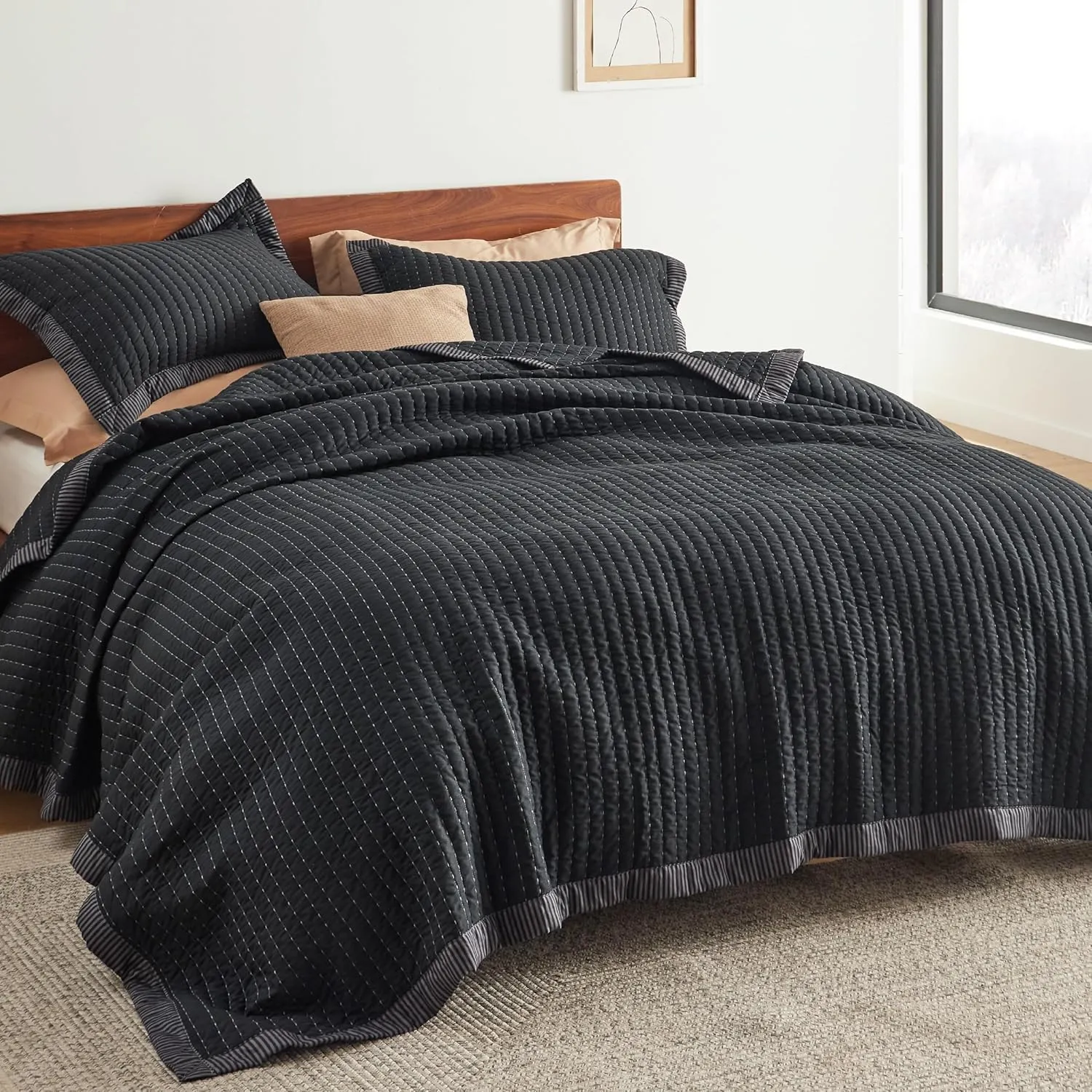 Bedsure Black Quilts Queen Size - Queen Quilt Bedding Set Bedspread Coverlet, Lightweight Corduroy Pattern Bedspread, 3-Piece Set with 90"x96" Coverlet & 2 Pillow Shams, All-Season Soft Microfiber