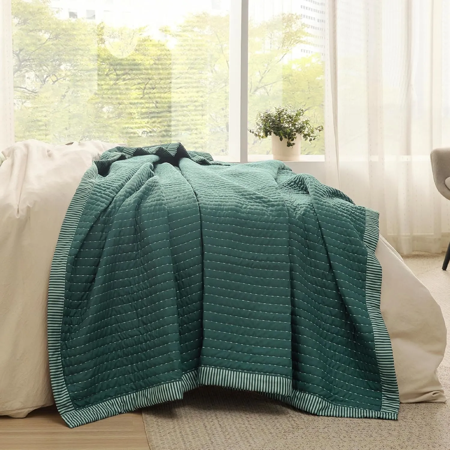 Bedsure Green Quilts Queen Size - Queen Quilt Bedding Set Bedspread Coverlet, Lightweight Corduroy Pattern Bedspread, 3-Piece Set with 90"x96" Coverlet & 2 Pillow Shams, All-Season Soft Microfiber