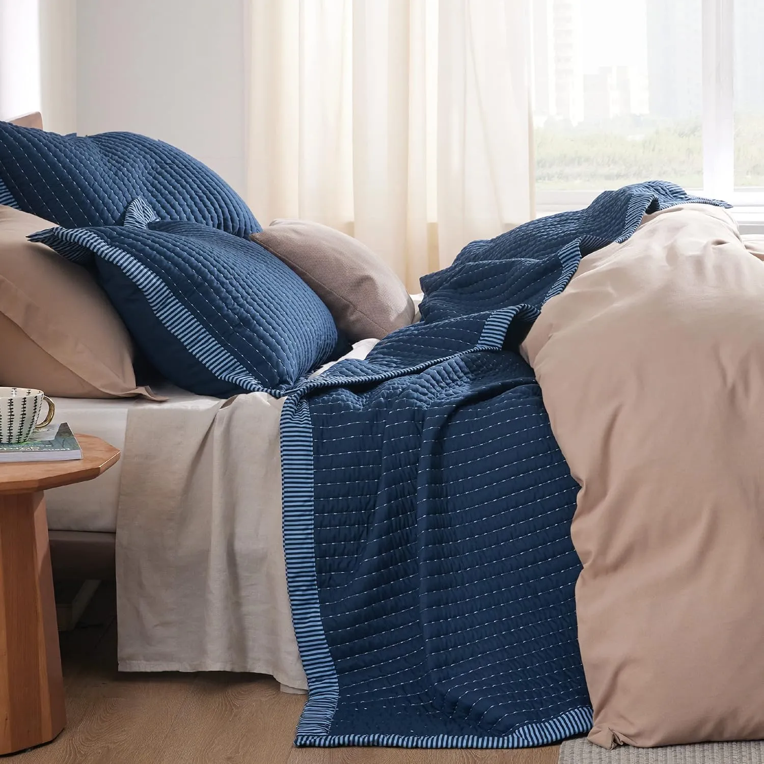Bedsure Navy Quilts Queen Size - Queen Quilt Bedding Set Bedspread Coverlet, Lightweight Corduroy Pattern Bedspread, 3-Piece Set with 90"x96" Coverlet & 2 Pillow Shams, All-Season Soft Microfiber