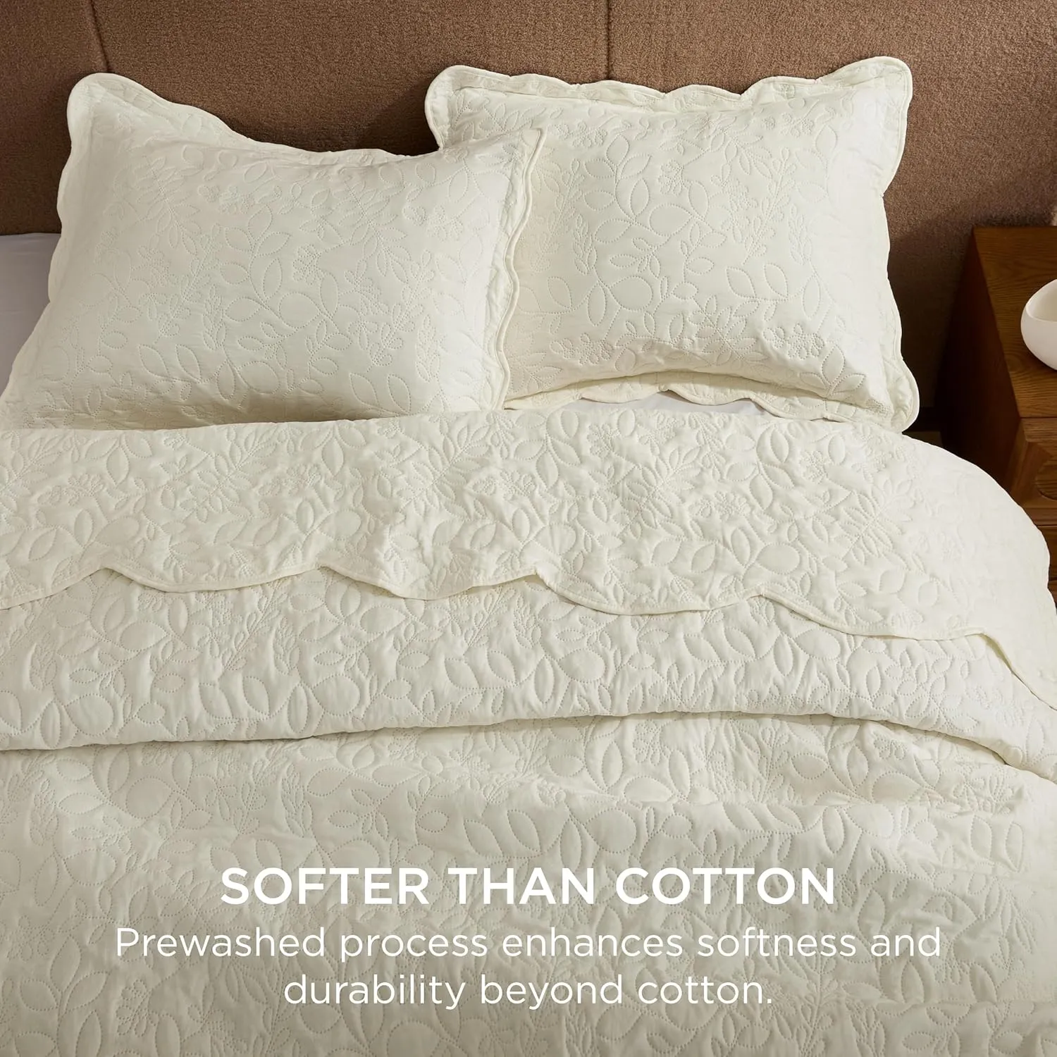 Bedsure Quilts Queen Size - Ultra Soft Pre-Washed Bedspread - Lightweight Cream Yellow Comforter with 2 Pillow Shams - Summer Bedding Set with Leaf Design 90x96 Inch