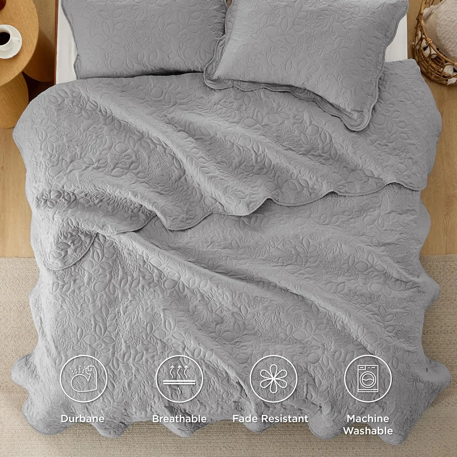 Bedsure Quilts Queen Size - Ultra Soft Pre-Washed Bedspread - Lightweight Grey Comforter with 2 Pillow Shams - Summer Bedding Set with Leaf Design 90x96 Inch