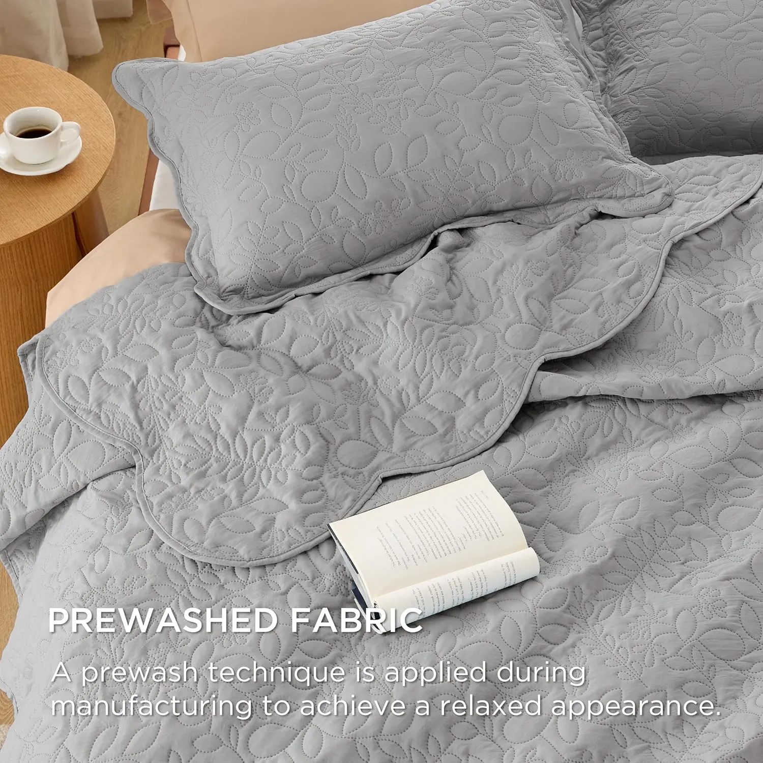 Bedsure Quilts Queen Size - Ultra Soft Pre-Washed Bedspread - Lightweight Grey Comforter with 2 Pillow Shams - Summer Bedding Set with Leaf Design 90x96 Inch