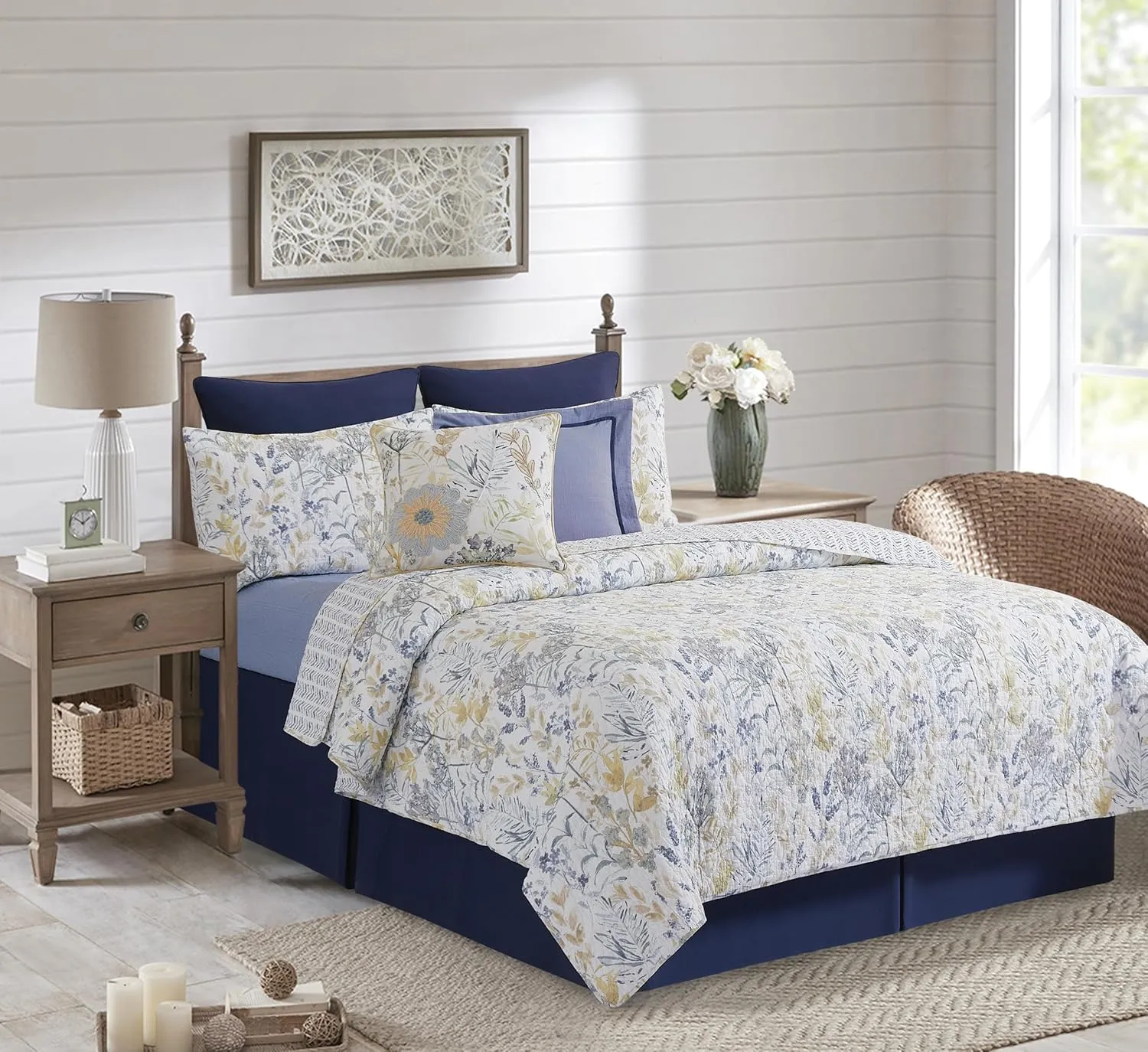 C&F Home Freesia King 3 Piece Quilt Set Cotton Reversible Machine Washable Lightweight Bedspread Coverlet King Multicolored