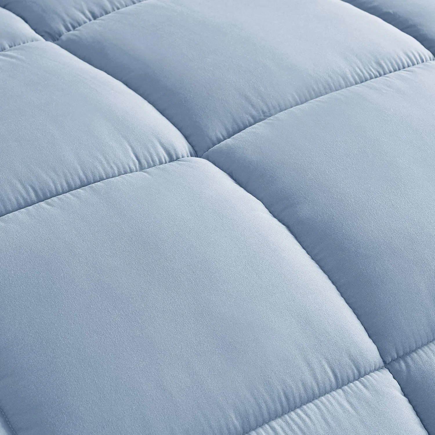 Chezmoi Collection 3-Piece Down Alternative Comforter Set - Lightweight All Seasons Luxurious Brushed Microfiber Comforter (Oversized King, Chambray Blue)