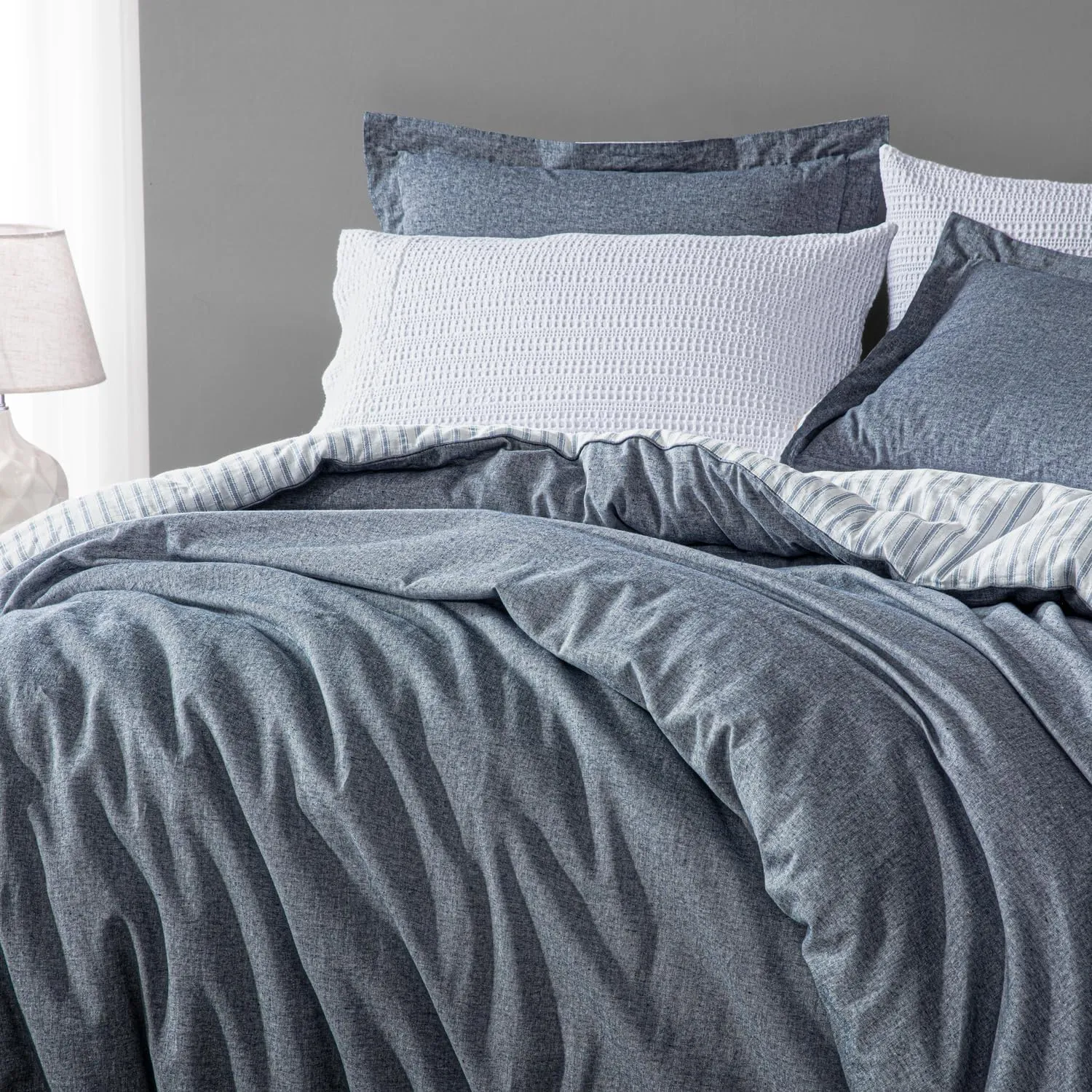 Chezmoi Collection Chambray Cotton Lightweight Comforter Set King Size 3-Piece Soft Comfy Breathable Yarn Dyed Light Denim Textured Reversible Chalk Stripe Bedding for All Season