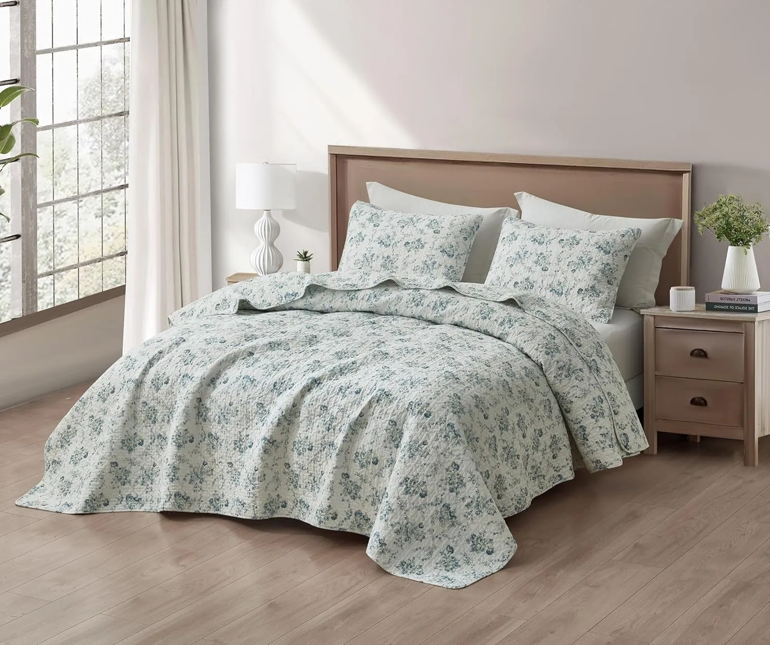 Chezmoi Collection Gigi 3-Piece Printed Floral Cotton Quilt Set Queen Size - Elegant Blue Ivory White Floral Flower - Stone Washed Cotton Breathable Lightweight Bedspread Set