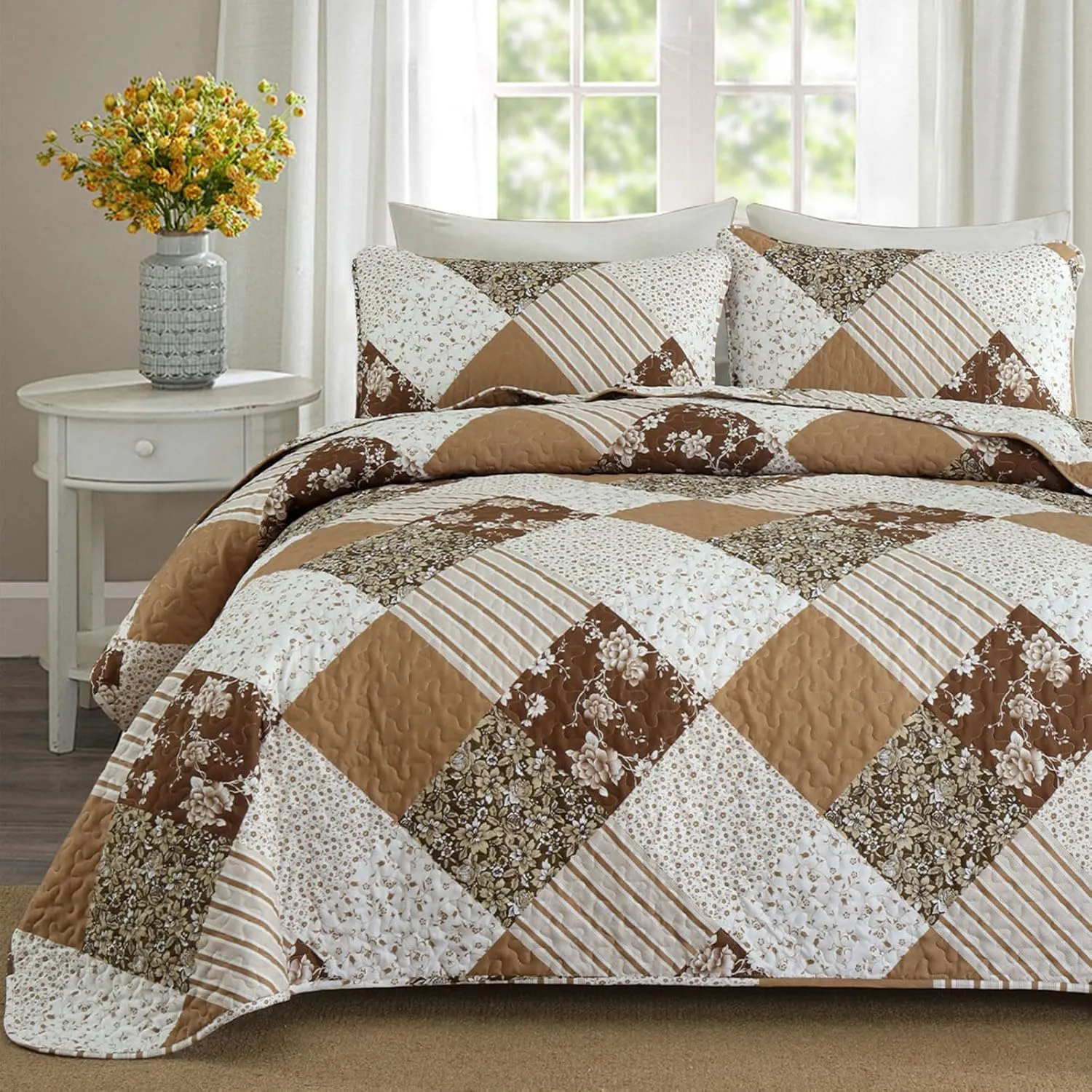 Dobuyly Brown Quilt Queen Size, Floral Plaid Patchwork Bedspread Bedding Set, Soft Lightweight Microfiber Coverlet Set for All Season (1 Quilt, 2 Pillow Shams)