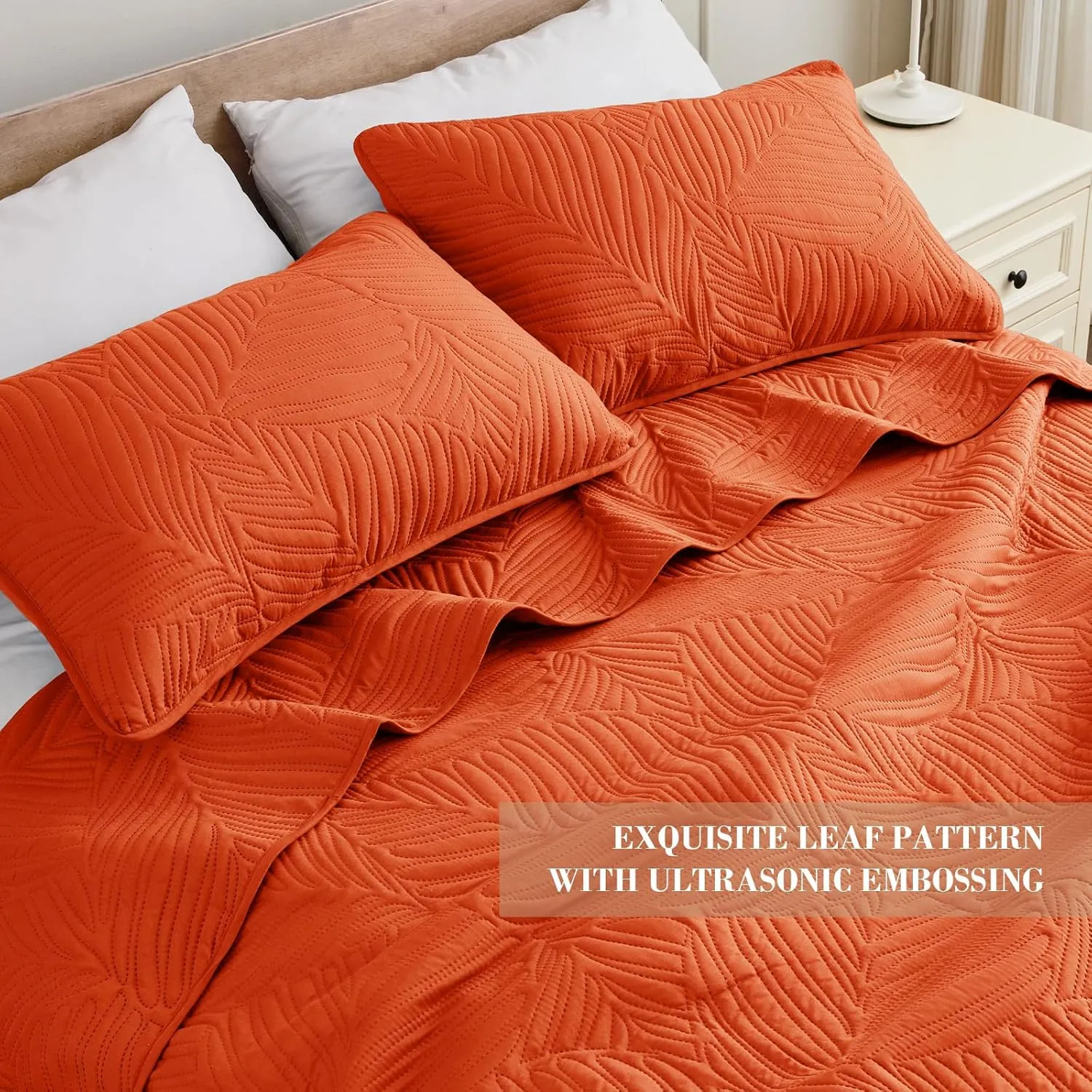 Exclusivo Mezcla Queen Quilt Bedding Set, Lightweight Burnt Orange Quilts Queen Full Size for All Seasons, Soft Microfiber Bedspreads Coverlets Bed Cover with Leaf Pattern, 3 Piece
