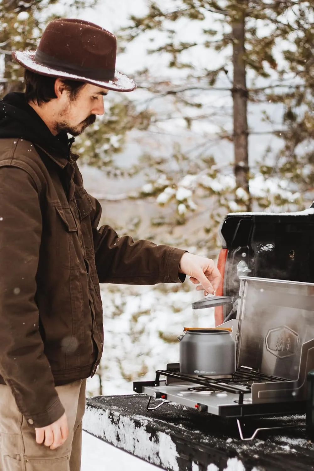 GSI Outdoors Halulite 1.8 qt. Tea Kettle Ultralight Aluminum with Superior Heating
