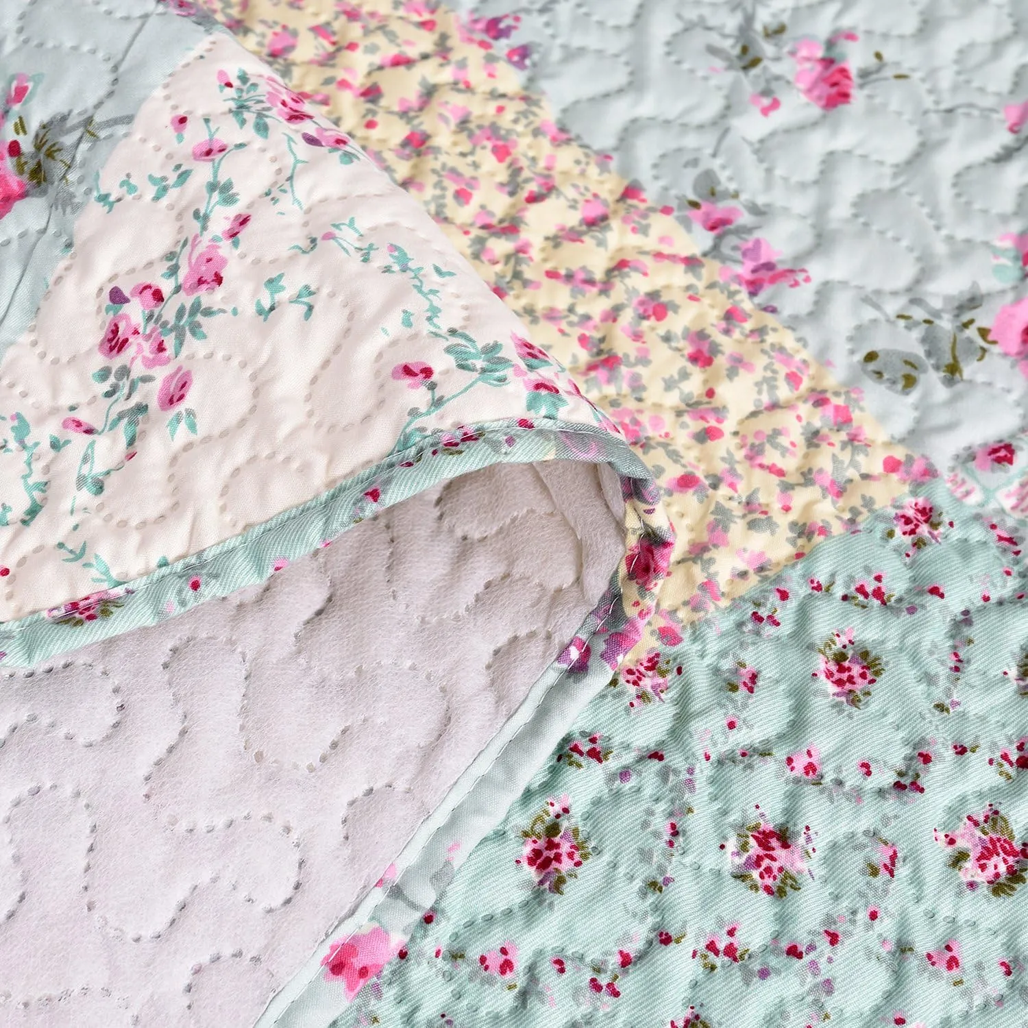 JML Quilt Set - Queen Size Quilt Sets with Shams - 3 Pieces - All Season Lightweight Soft Printed Pattern Bedding Bedspread Coverlet Set