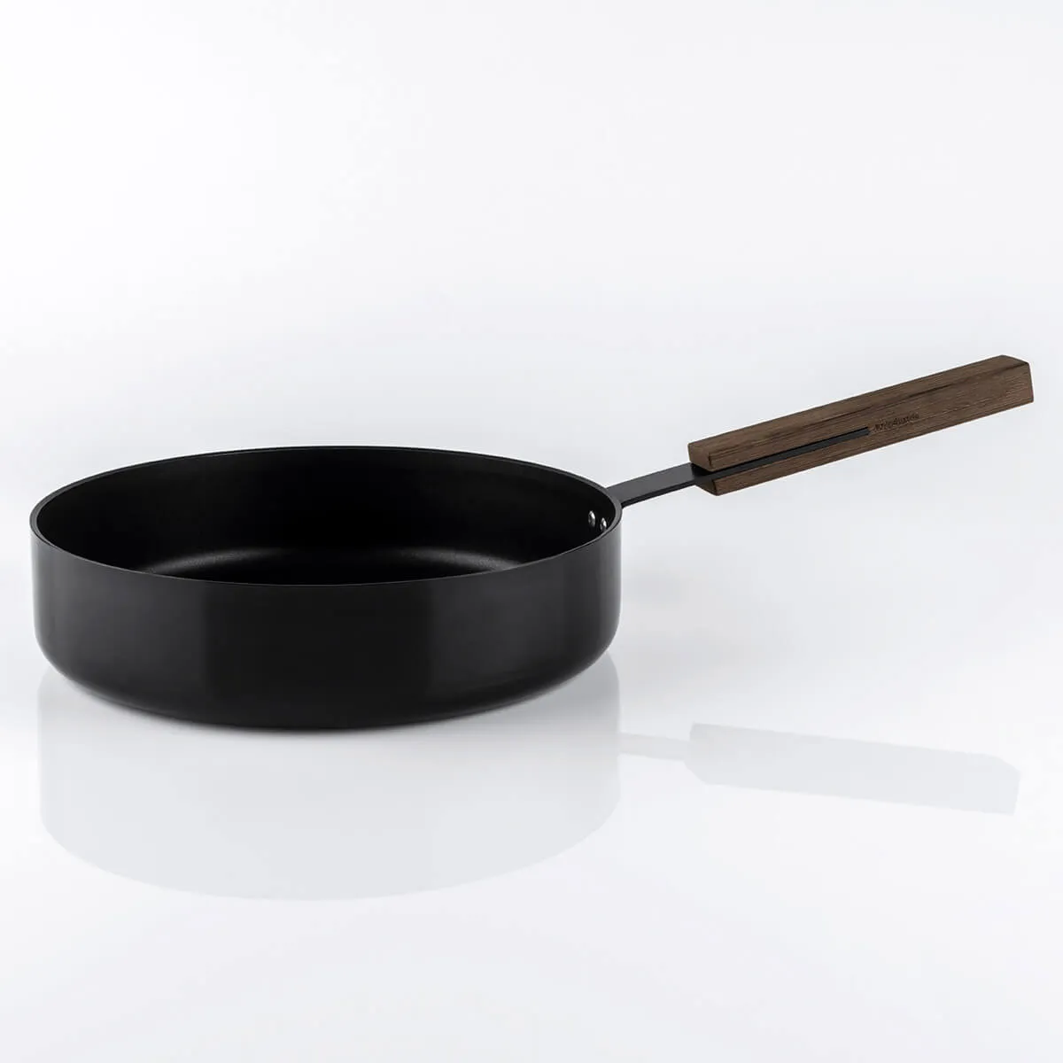 KnIndustrie Black Casserole