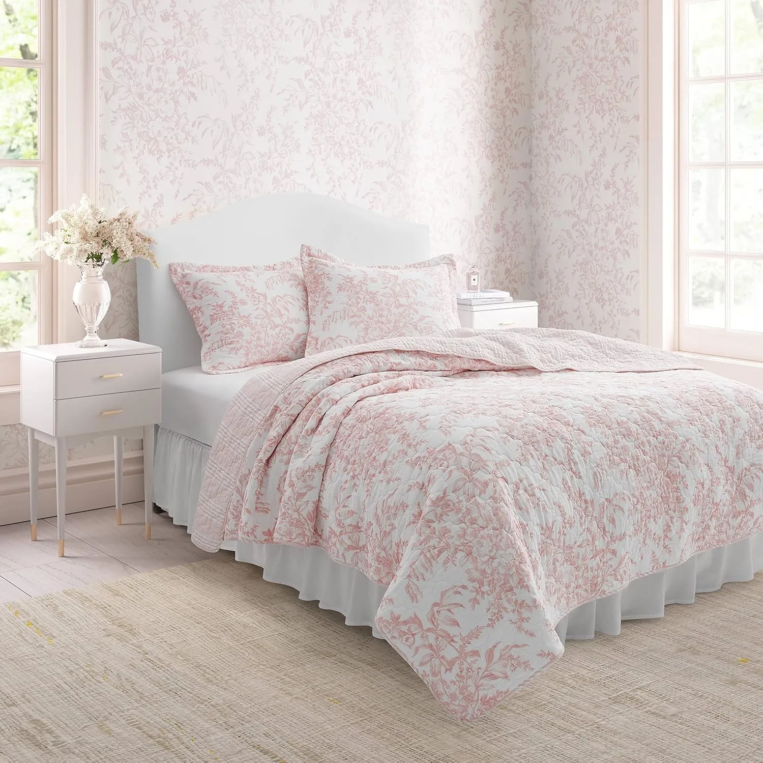 Laura Ashley - Queen Quilt Set, Reversible Cotton Bedding with Matching Shams, Lightweight Home Decor for All Seasons (Bedford Pink, Queen)