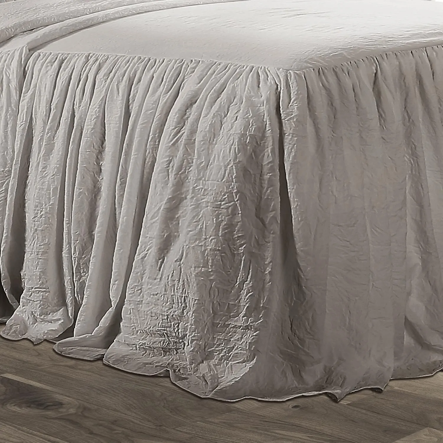 Lush Decor Ruffle Skirt Bedspread Set - 3 Piece Luxurious Farmhouse Bedding Set - Elegant, Charming Ruffle Detail - Timeless Style & Classic Design - Soft and Lightweight - King, Gray