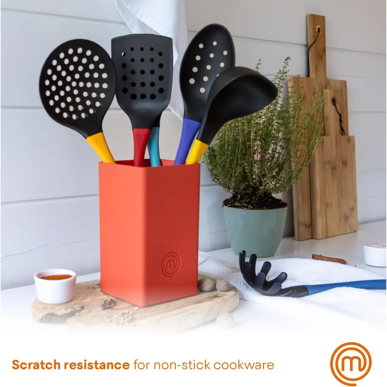 MasterChef Kitchen Utensils Set with Holder, Nylon Cooking Utensils Set of 6, Non Toxic & Non Scratch Tools for Non Stick Cookware incl. Cooking Spoons & Spatulas, Heat Resistant, Color Collection