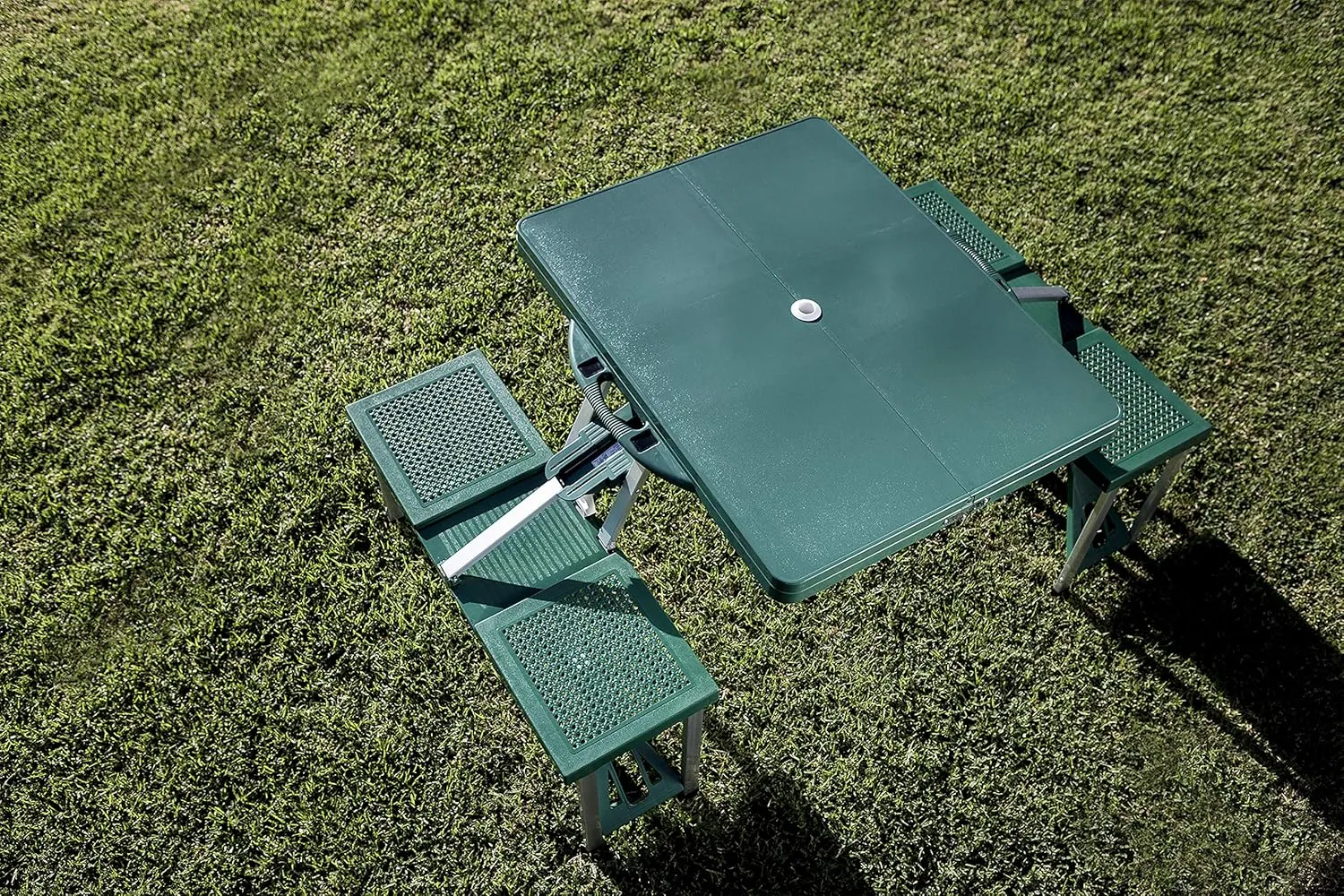 PICNIC TIME Star Wars Mandalorian Grogu Folding Picnic Table, Camping Table, Outdoor Table with Umbrella Hole, (Hunter Green)
