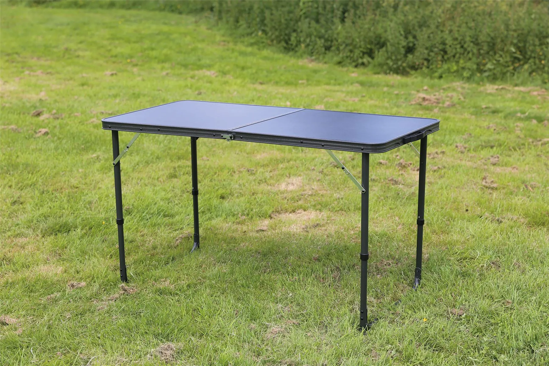 Quest Superlite Stow Folding Folding Camping Table