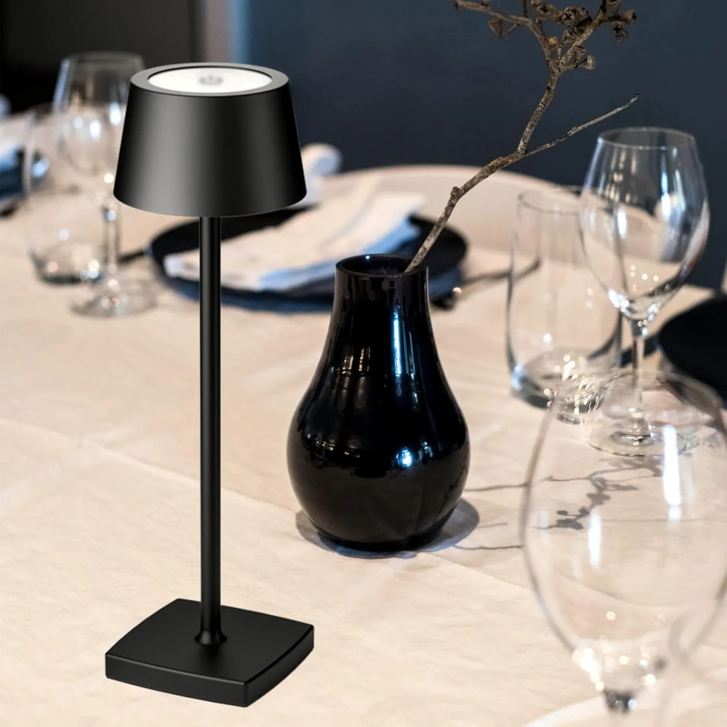 Rechargeable led Cordless Desk lamp,Aluminum, dimmable, Suitable for Indoor and Outdoor Lighting Black