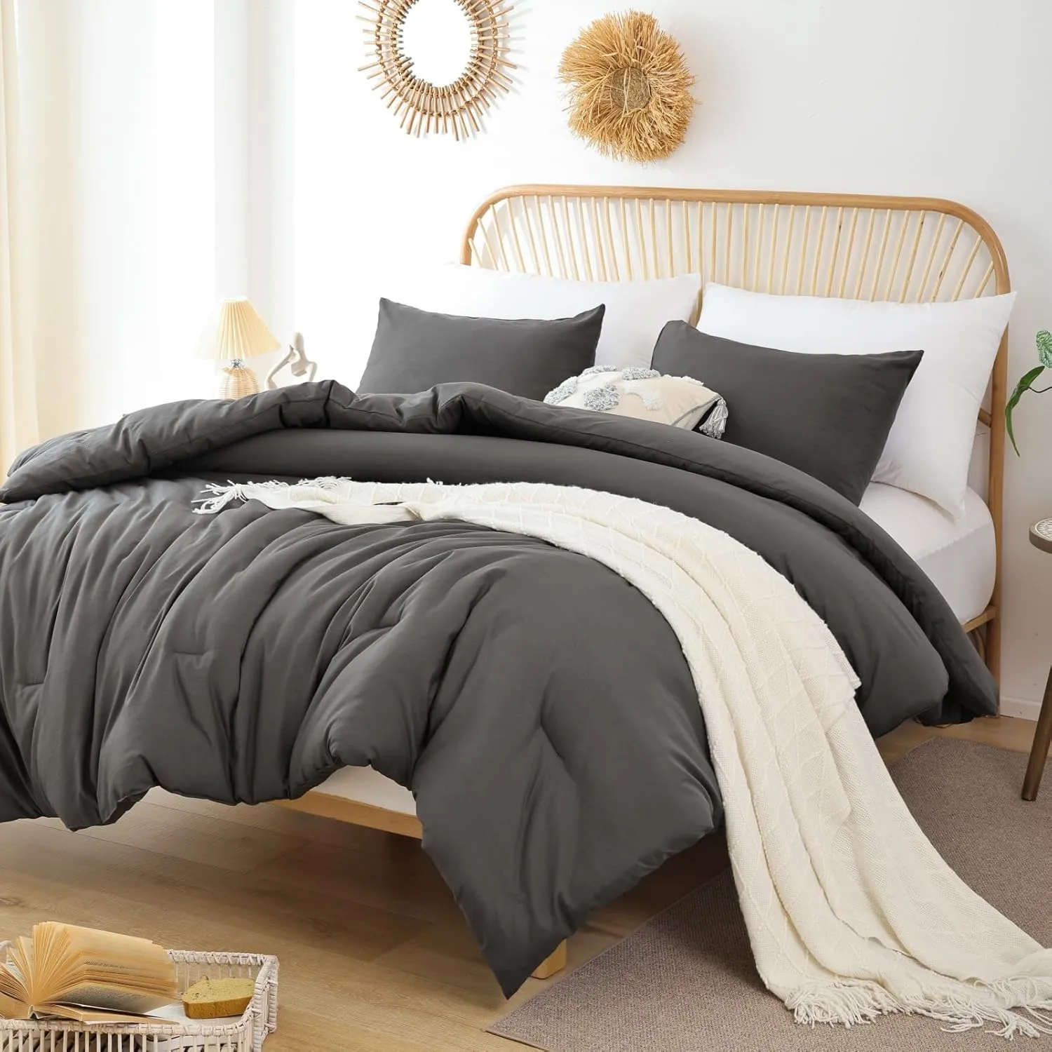 ROSGONIA King Size Comforter Set Charcoal Grey, 3pcs (1 Dark Gray Comforter & 2 Pillowcases), All Season Bedding Lightweight Bedspread Blanket Quilt