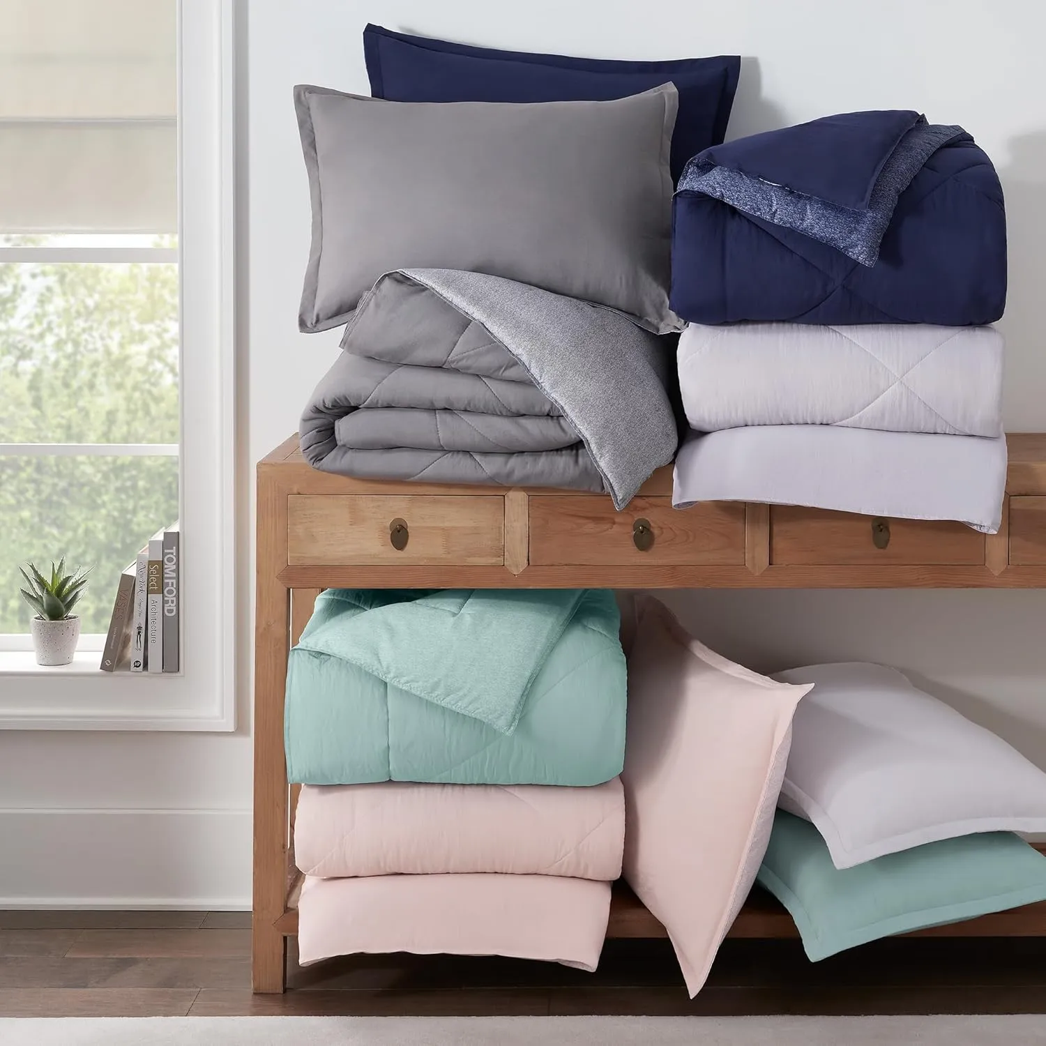 Serta Supersoft Cooling 3 Piece Reversible Comforter Set with Pillow Covers for All Season, King, Peacoat
