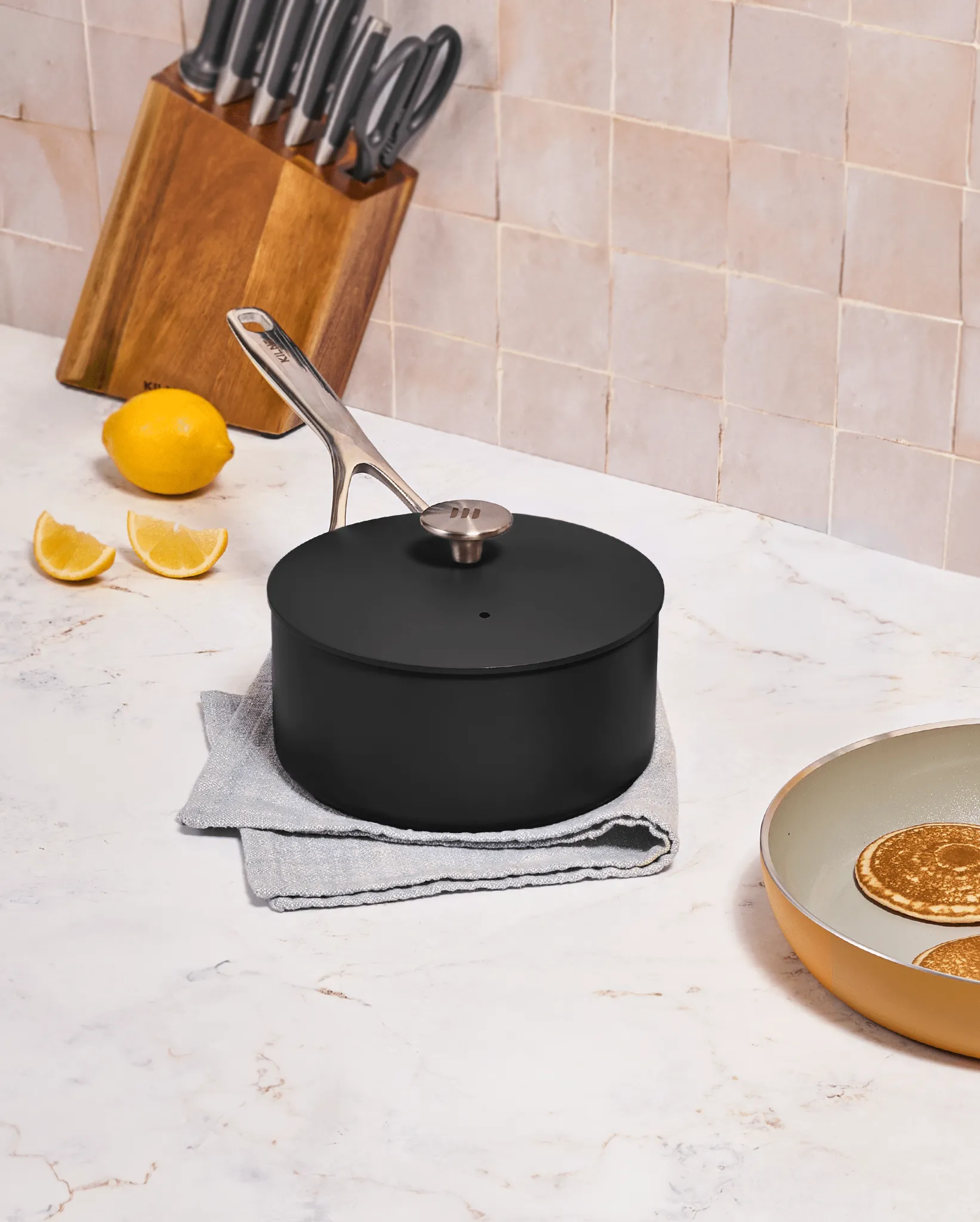 The 8" Ceramic Pot