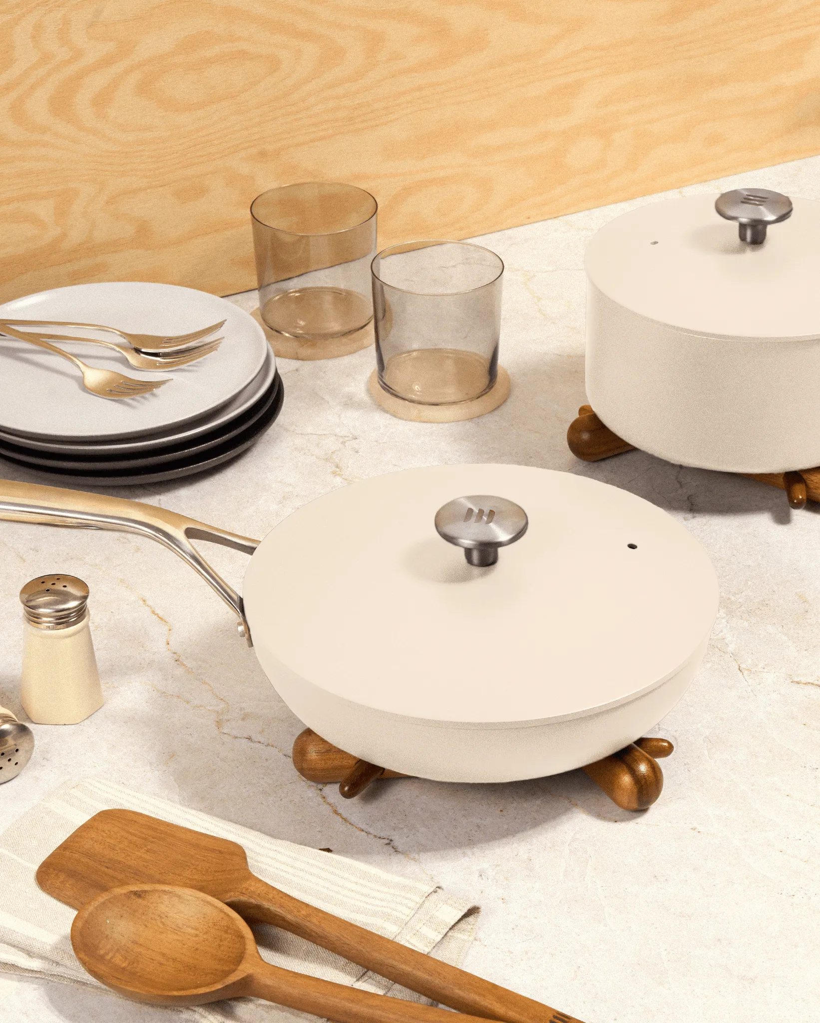 The 9.5" Ceramic Pan