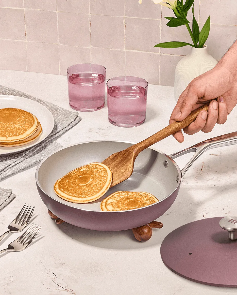 The 9.5" Ceramic Pan