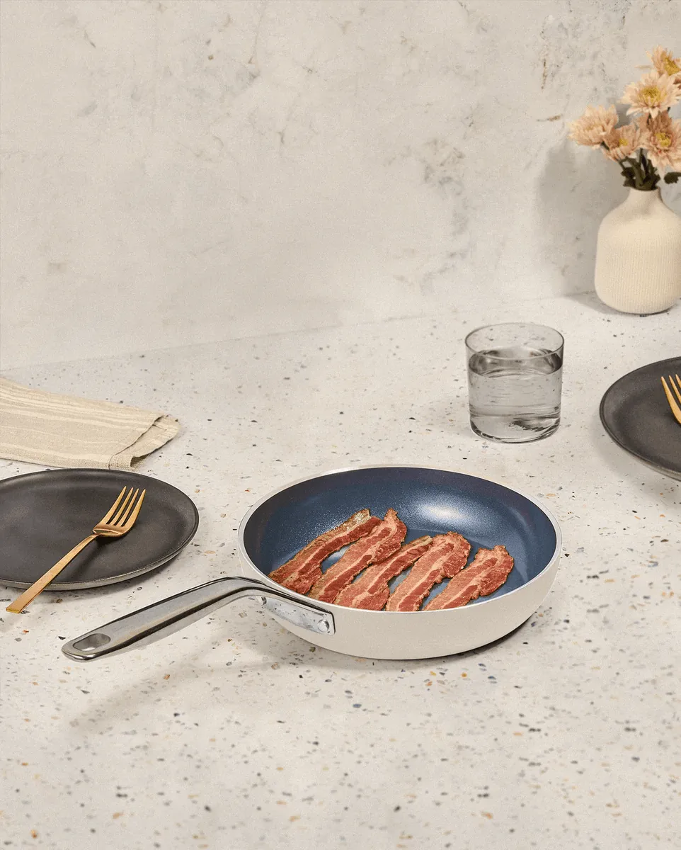 The 9.5" Ceramic Pan