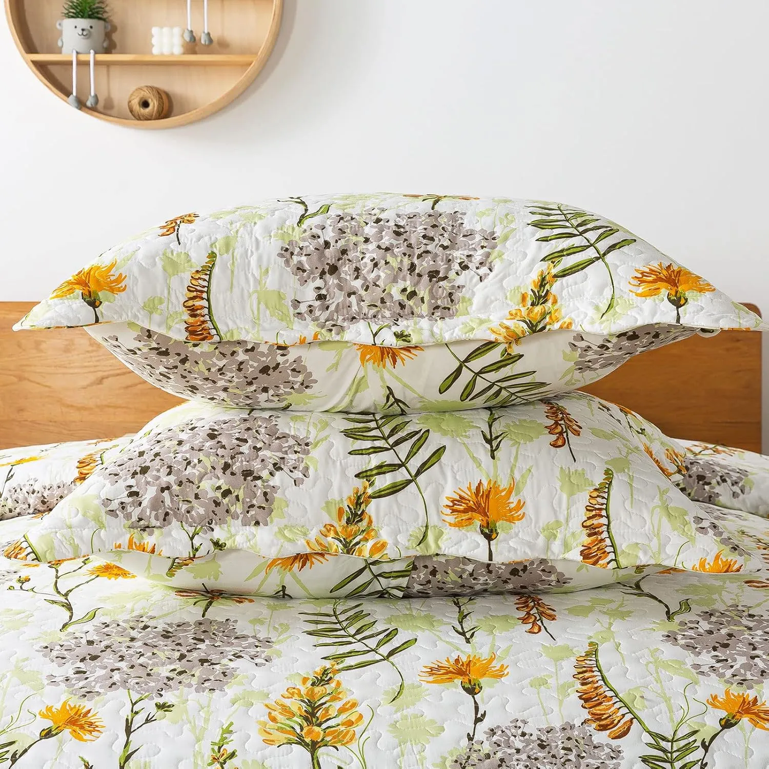 Travan 3-Piece Quilt Set Quilted Bedspread Lightweight Reversible Coverlet Set Floral Printed Oversized Quilted Bedding Set with Shams for All Season, Yellow Flower, Queen Size