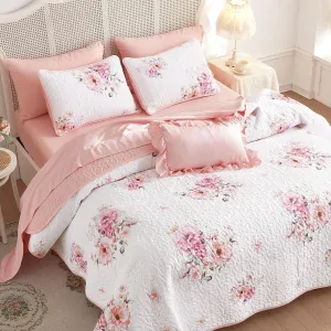 Wake In Cloud - Shabby Chic Quilt Set, Floral Coquette Cottagecore Farmhouse Vintage Flowers, for Women Teen Girls, Reversible Lightweight Bedspread Coverlet, 3 Pieces, White Pink, Twin/Twin XL Size