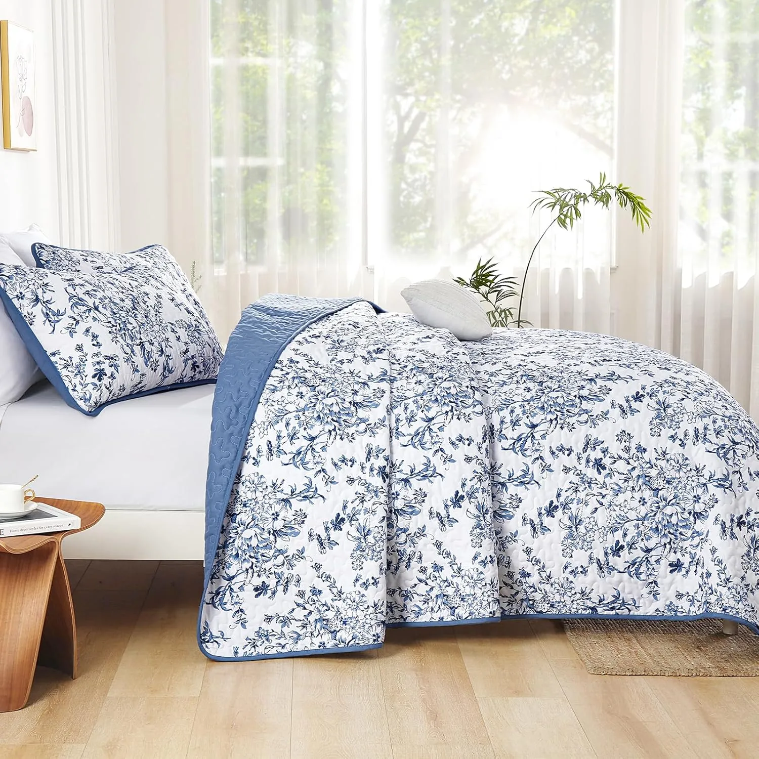 WONGS BDEEING Quilt King Size, Blue Quilt Bedding Set with 2 Pillowcases, Botanical Quilt for King Bed, Soft Microfiber Lightweight Coverlet Bedspread for All Season (110"×90", 3 Pieces)