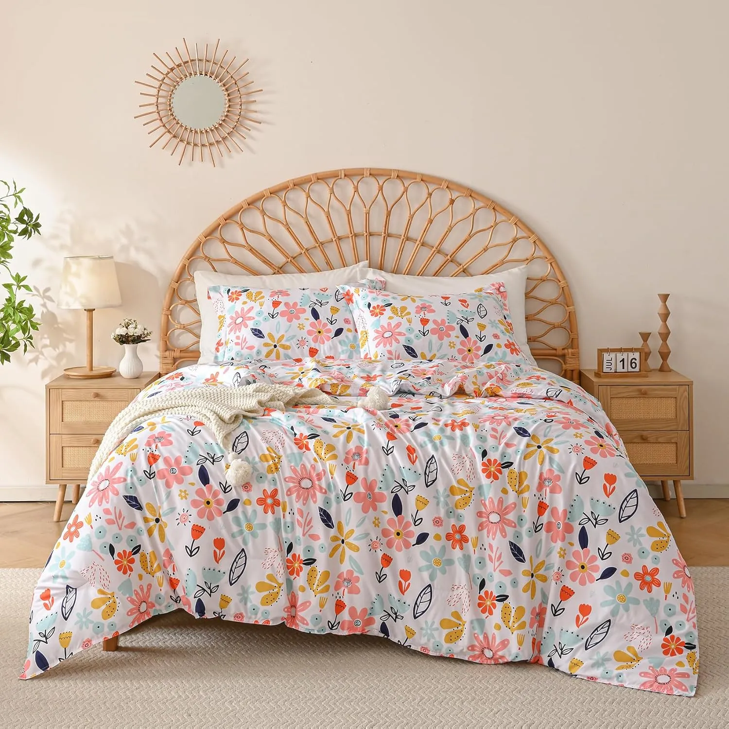 Yibeizi Floral Comforter Set for Girls Twin, Kids Cute Printed Bedding Set with Pillow Sham, Lightweight Soft Breathable Machine Washable Quilted Bed Comforter Set 2 Piece